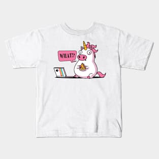 the unicorn pink Kids T-Shirt
